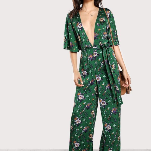 SHEIN Pants - SHEIN Green plunge palazzo jumpsuit M/6